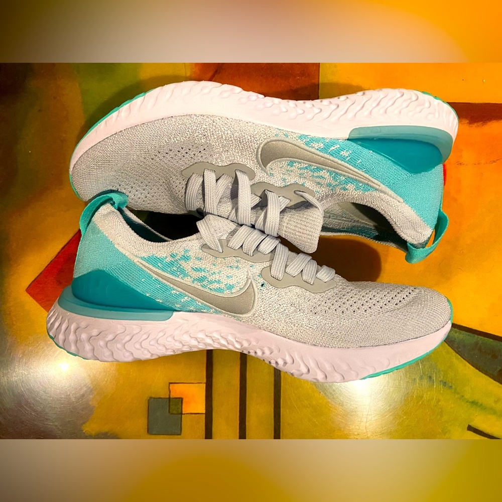Nike Epic React Flyknit 2 GS AQ3243-034 Running size 6 W